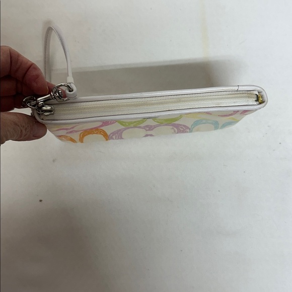Coach Wristlet Wallet Hampton Scribble Signature C Pastel Colors Retro Y2K Purse - Picture 9 of 9